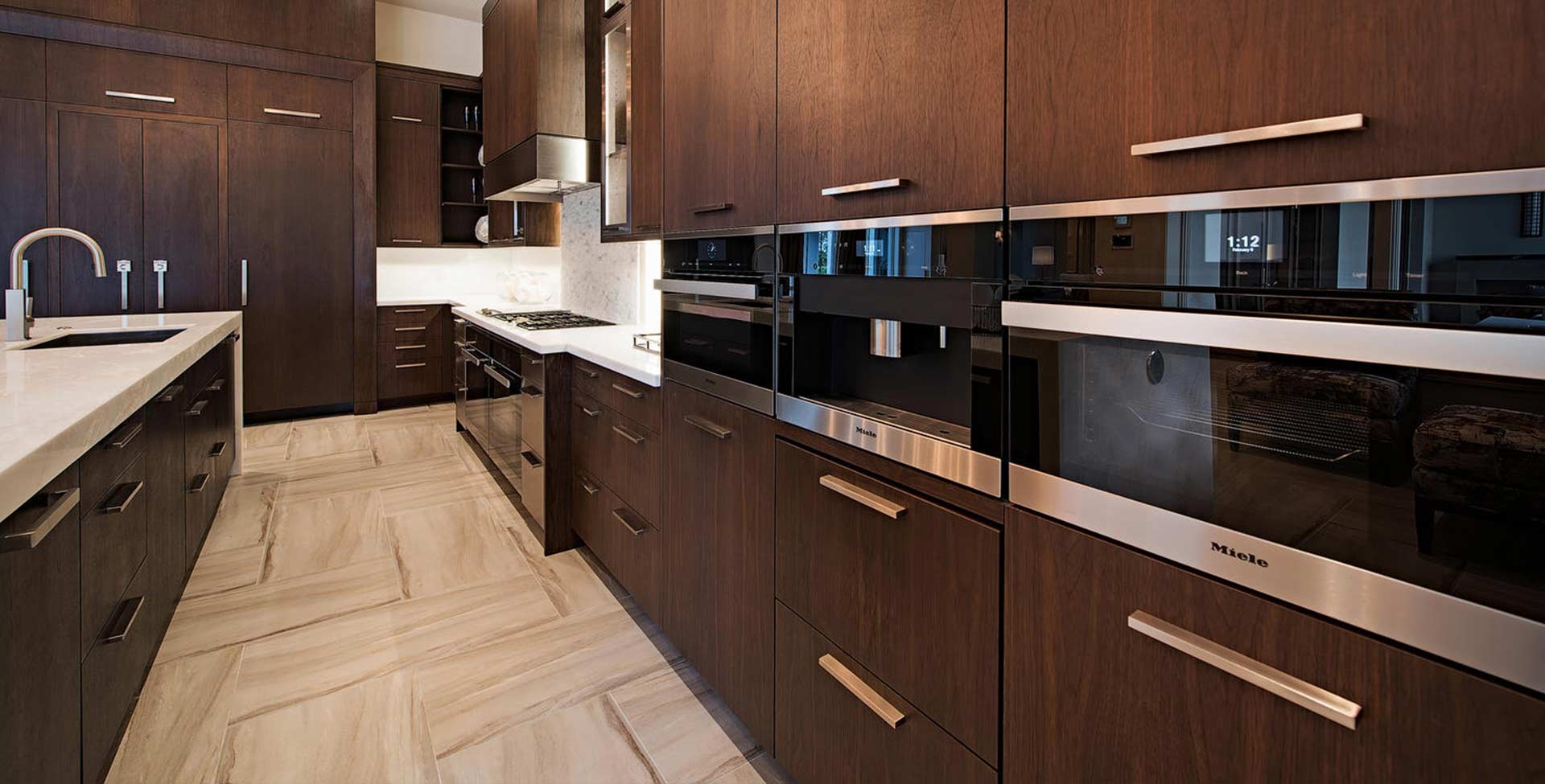 Custom Cabinet Makers in Maplewood MN