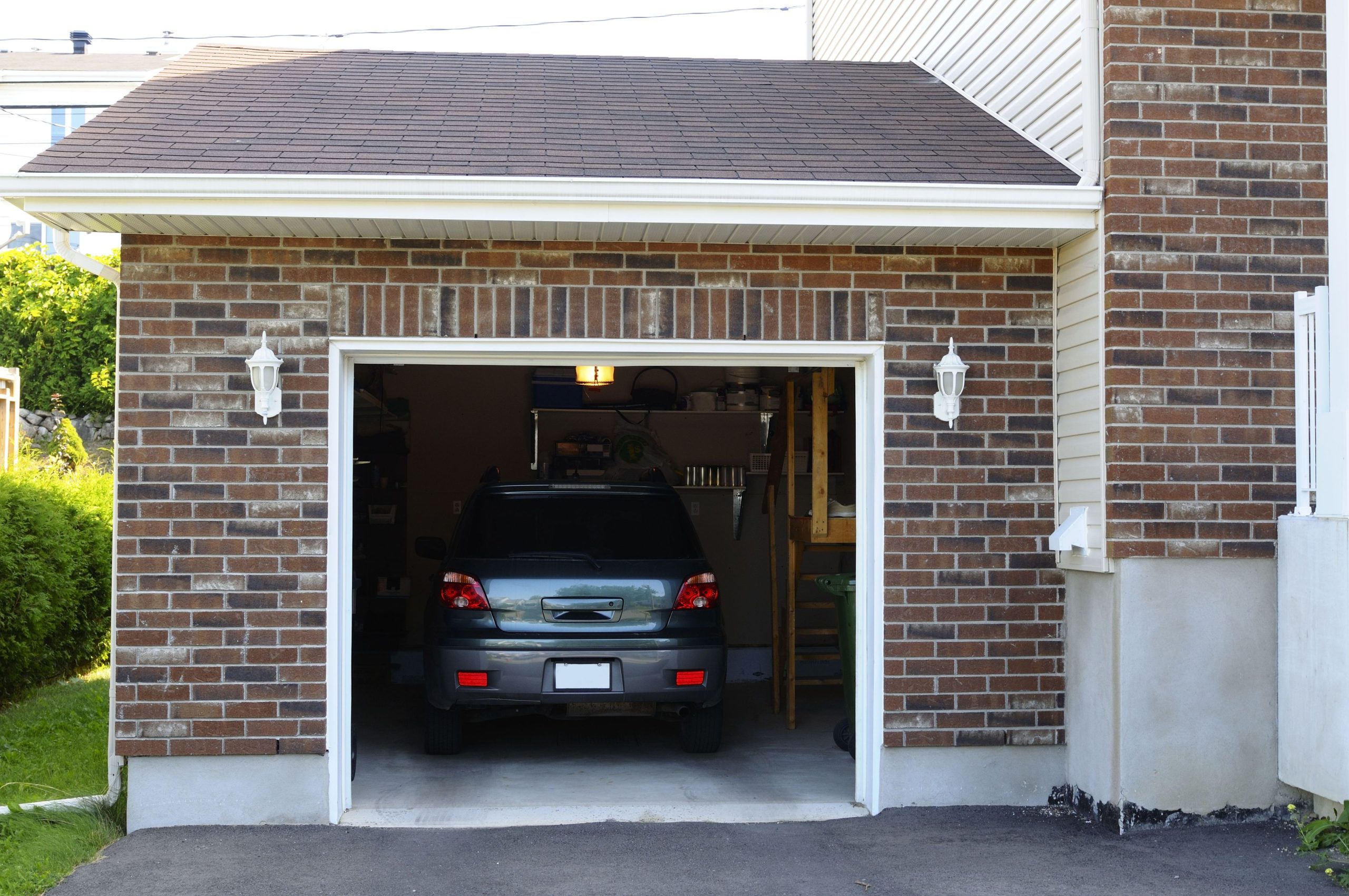 Lenny’s Garage Doors