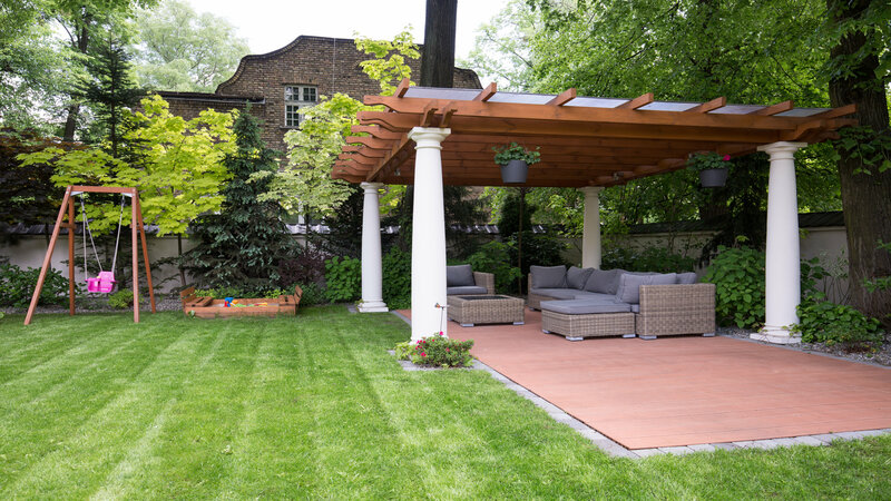 Lions Creek Fencing and Masonry Offers Modern Patio Design in Branford CT