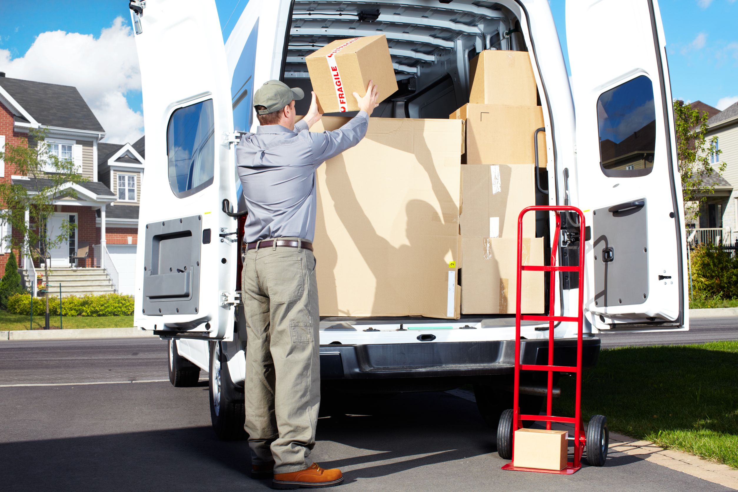 Lightning Moving Kamloops Movers Is Local Moving Company In Kamloops.
